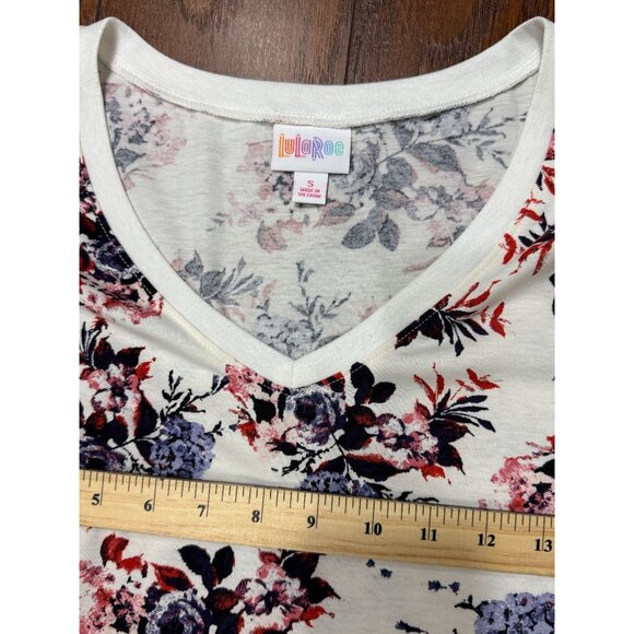 NEW LuLaRoe Womens Knit Tunic Top S Short Sleeve White Pink Floral Scoop Neck - Picture 8 of 8